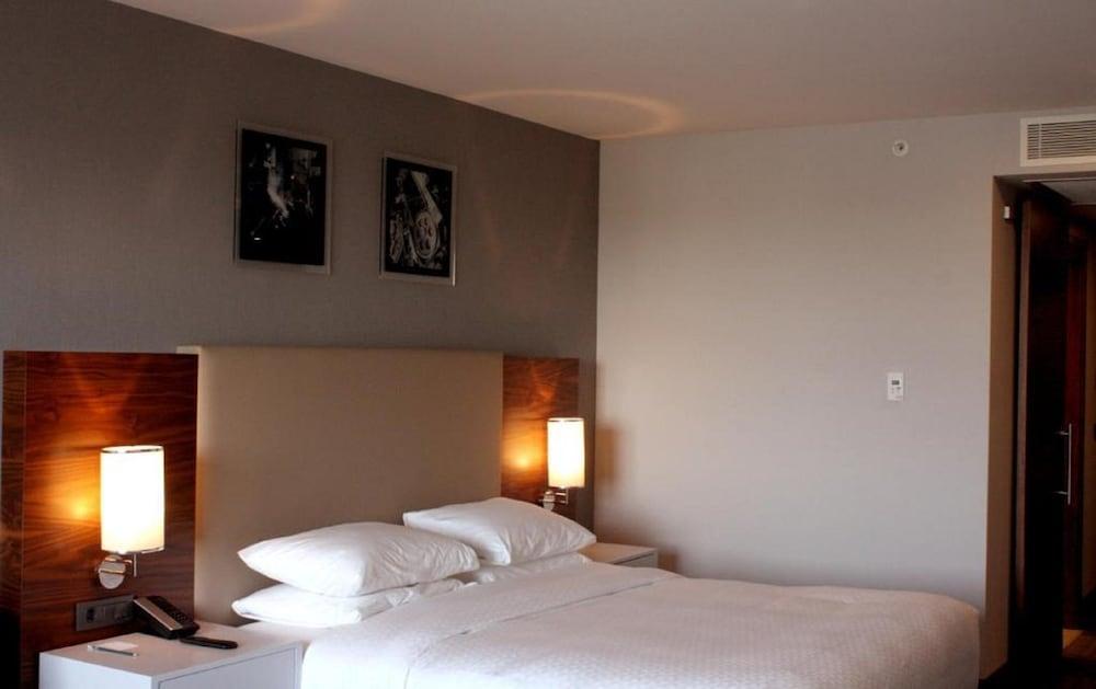 Bof Hotels Business Istanbul Exteriör bild